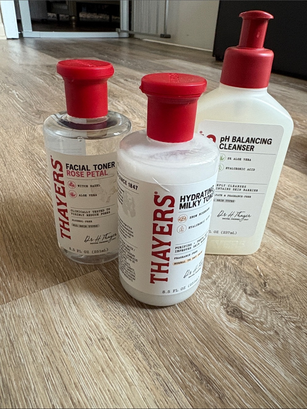 Hydrating Milky Toner & Facial Cleanser Set - Red